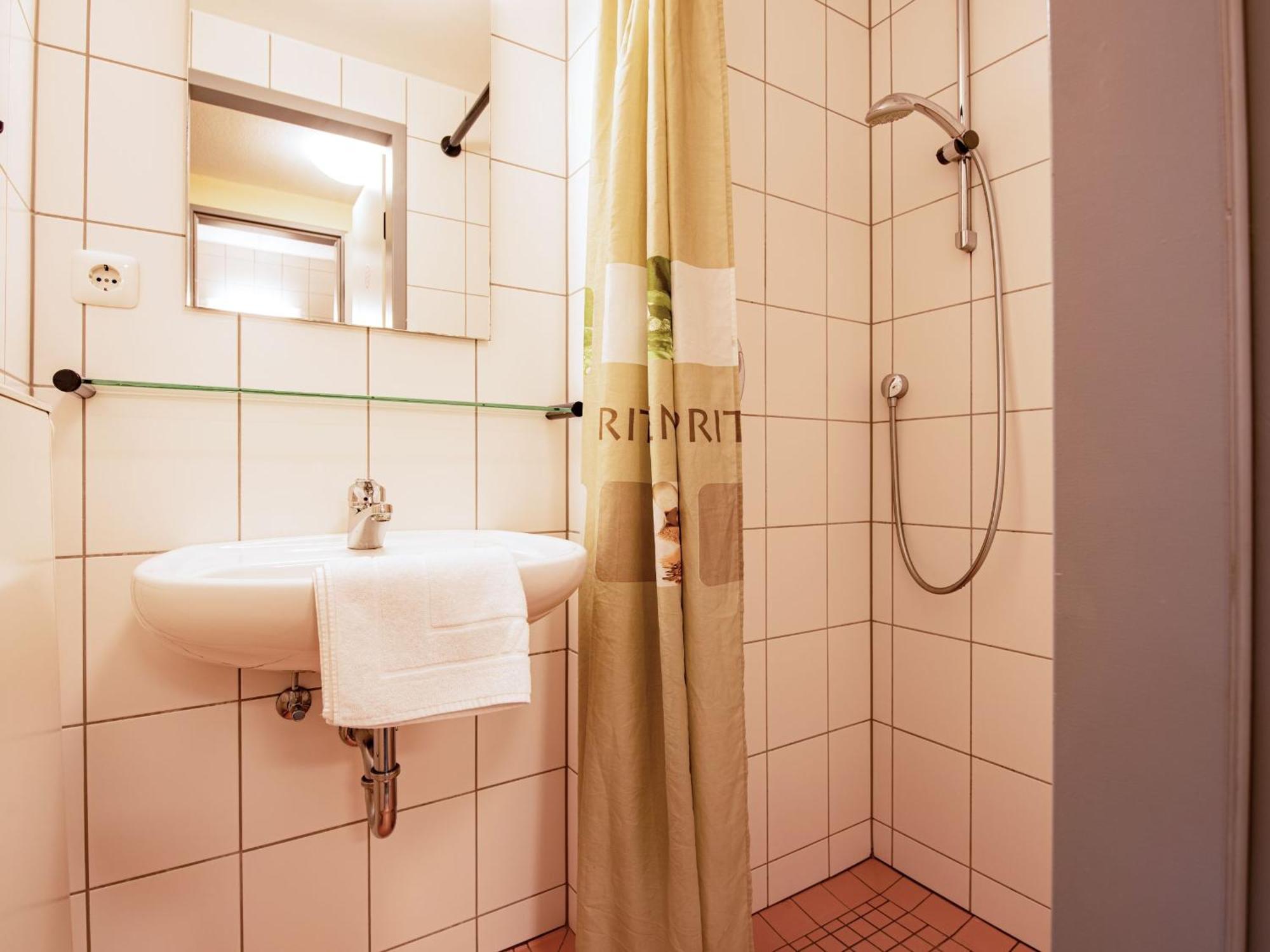 Jugendherberge Bad Homburg Бад-Хомбург-фор-дер-Хёэ Экстерьер фото