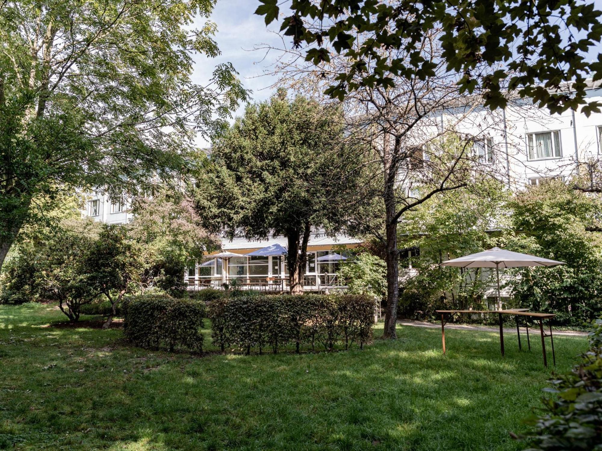 Jugendherberge Bad Homburg Бад-Хомбург-фор-дер-Хёэ Экстерьер фото